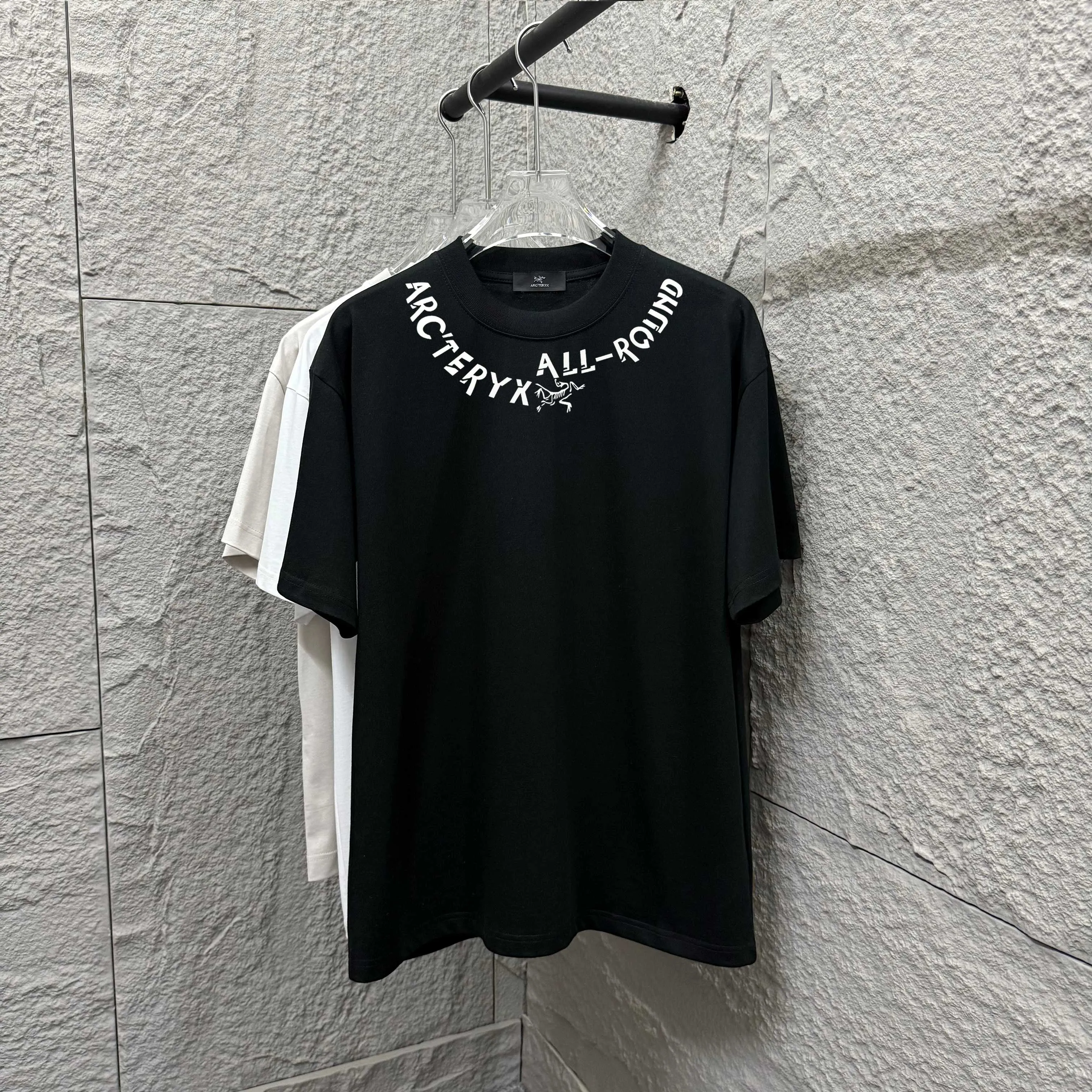 ARC'TERYX* * 2025 New Arrival Classic logo T Same Style ：Black White Gray Size： S （90-130 ） M （120-150 ） L （140-165 ） XL （160-180 ） XXL （180 ）